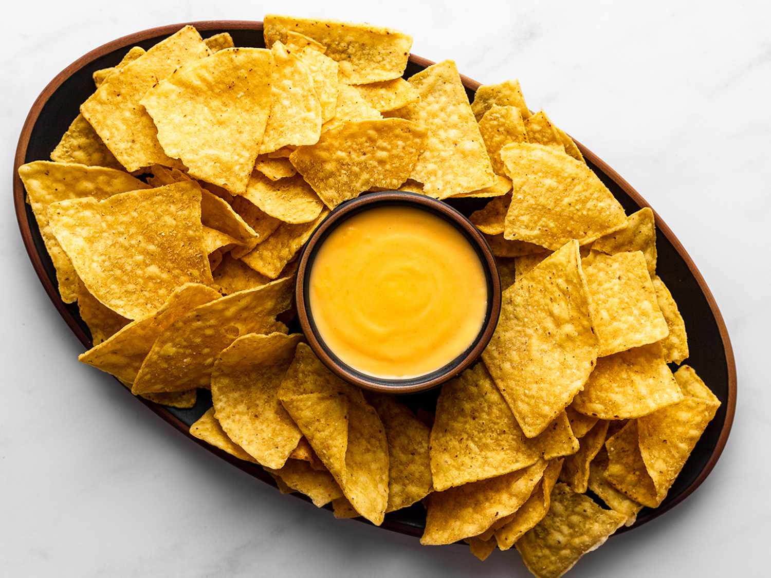 Nachos mit Dip nach Wahl